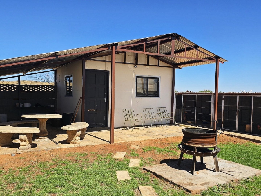 2 Bedroom Property for Sale in Upington Rural Northern Cape